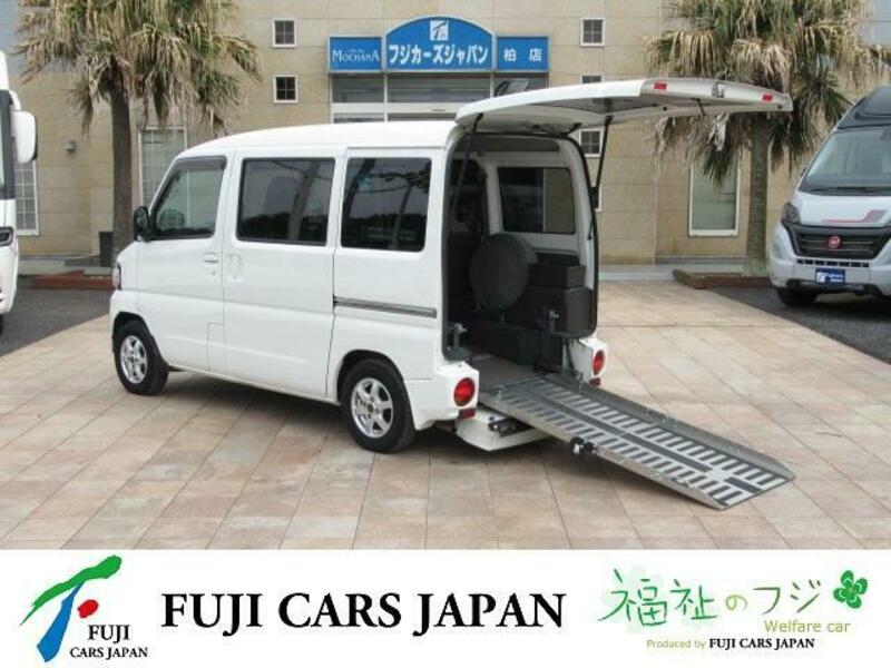 NISSAN CLIPPER VAN