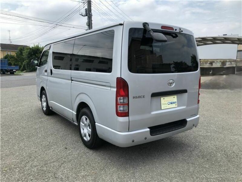 HIACE VAN