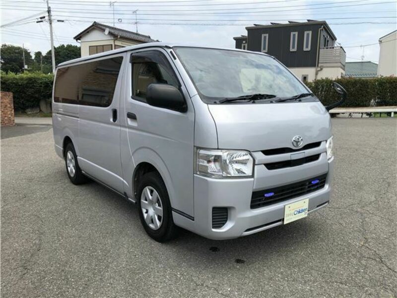 HIACE VAN