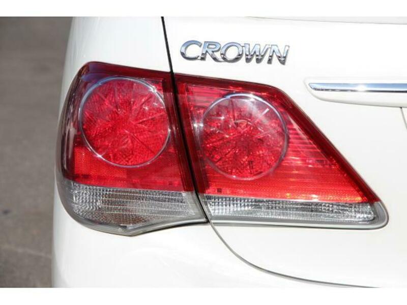 CROWN
