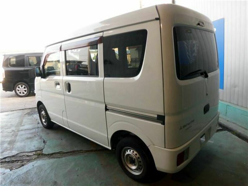 MINICAB VAN