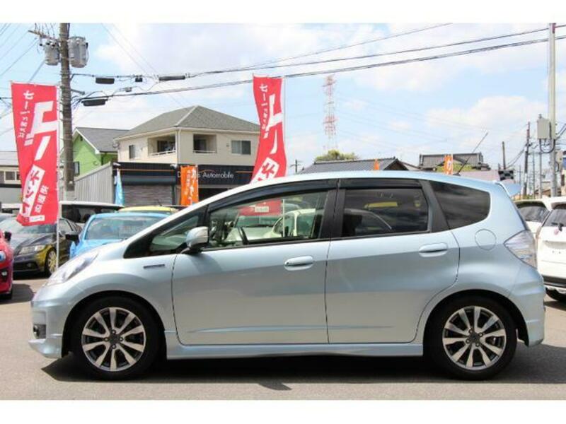 FIT HYBRID