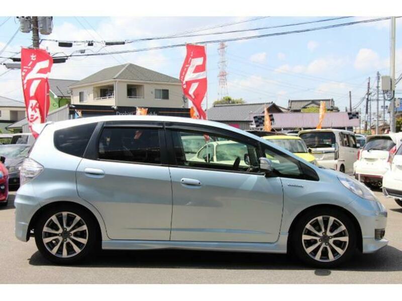FIT HYBRID