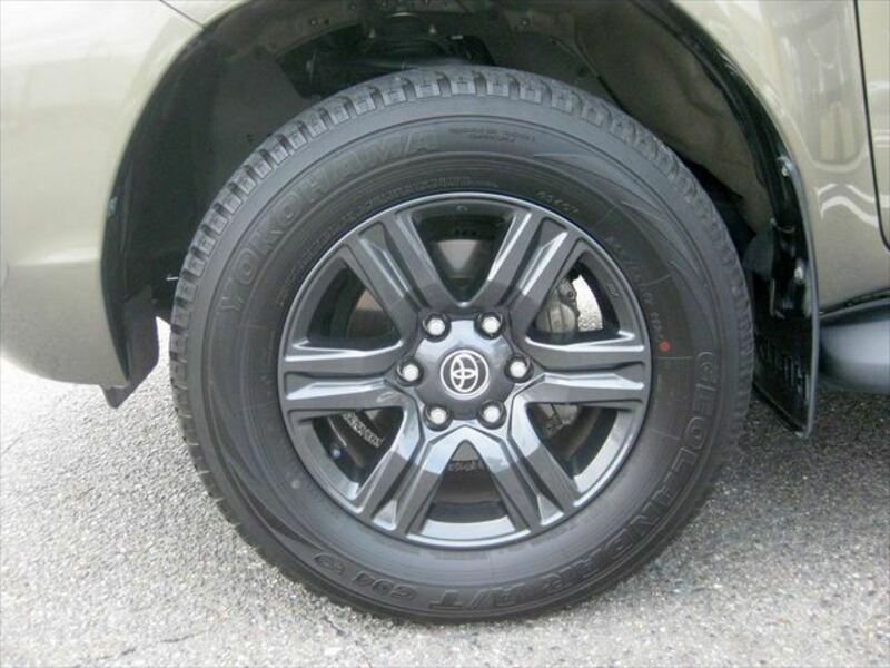 HILUX