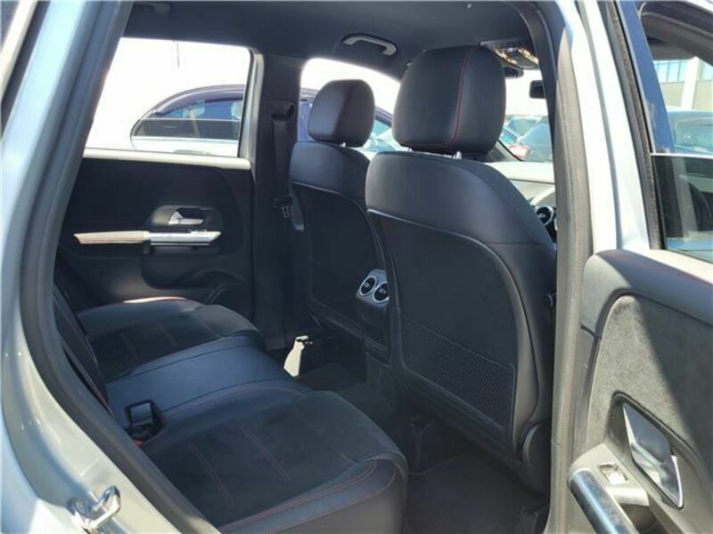 B-CLASS