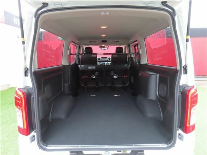 NV350 CARAVAN