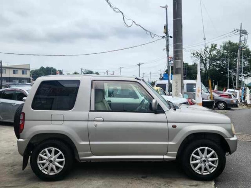 PAJERO MINI