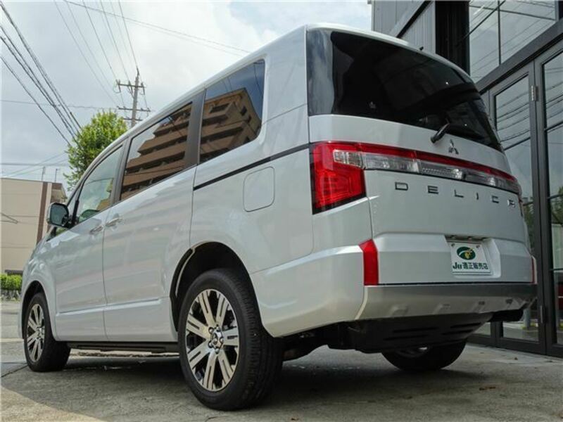 DELICA D5
