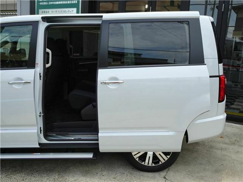 DELICA D5