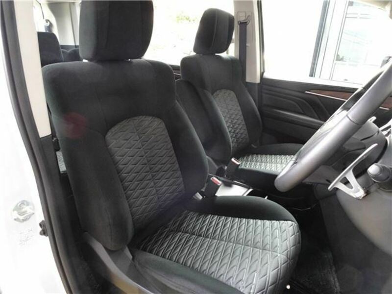 DELICA D5