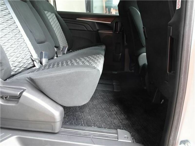 DELICA D5