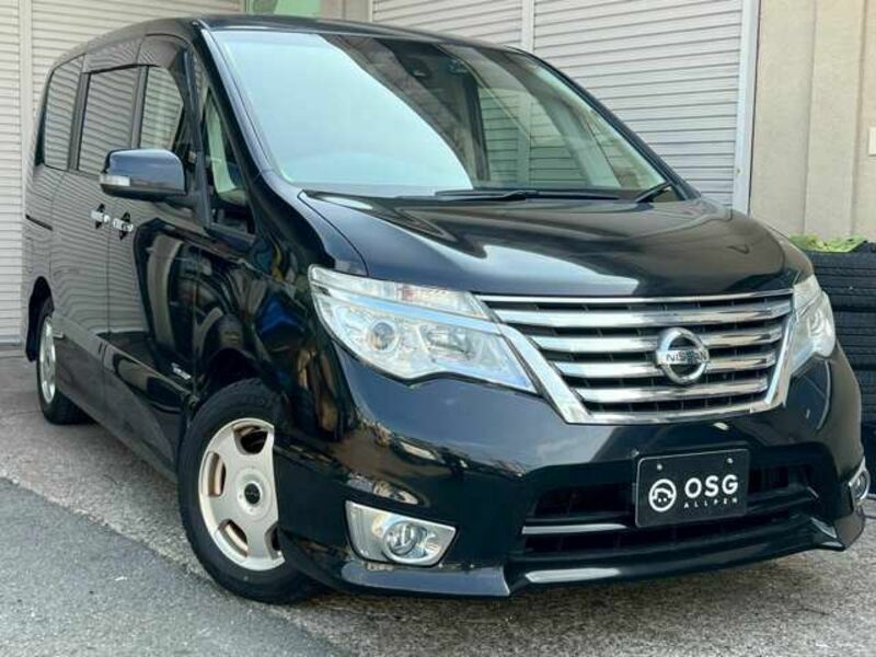NISSAN SERENA
