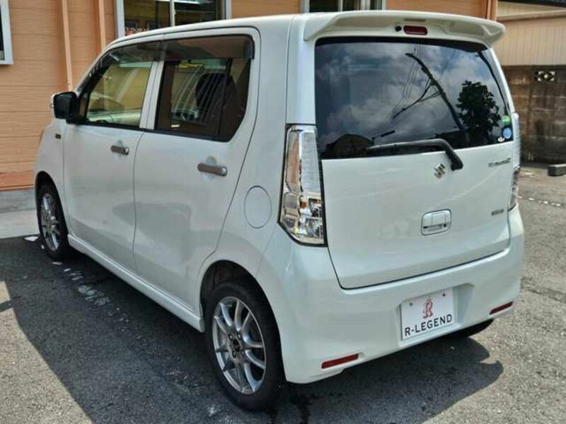 WAGON R