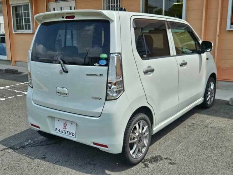 WAGON R