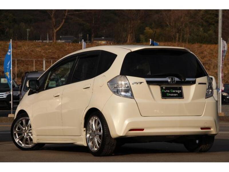 FIT HYBRID