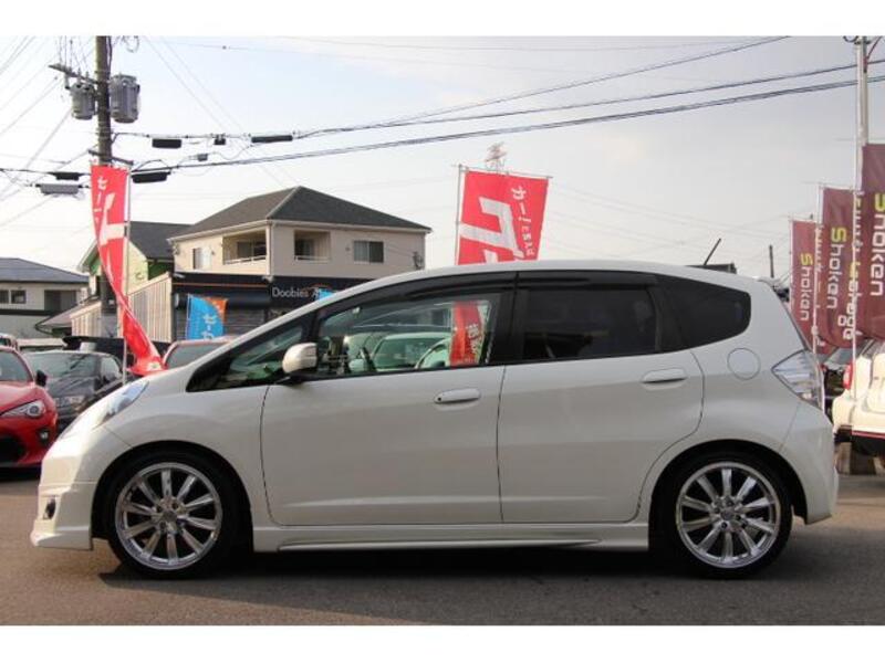 FIT HYBRID