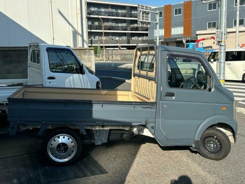 CARRY TRUCK