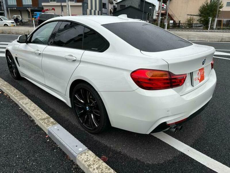 4 SERIES