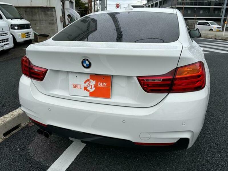 4 SERIES