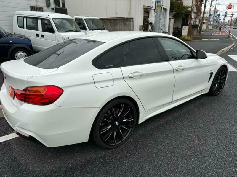 4 SERIES