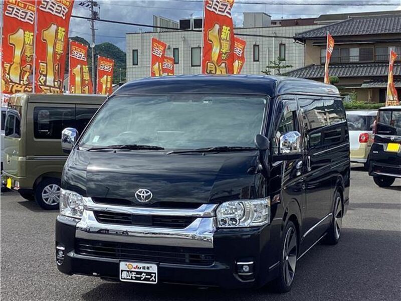 TOYOTA HIACE