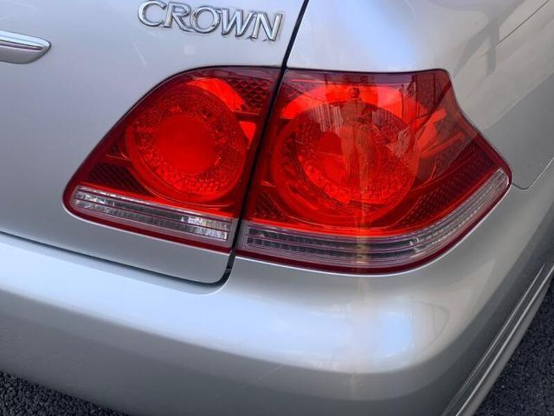 CROWN