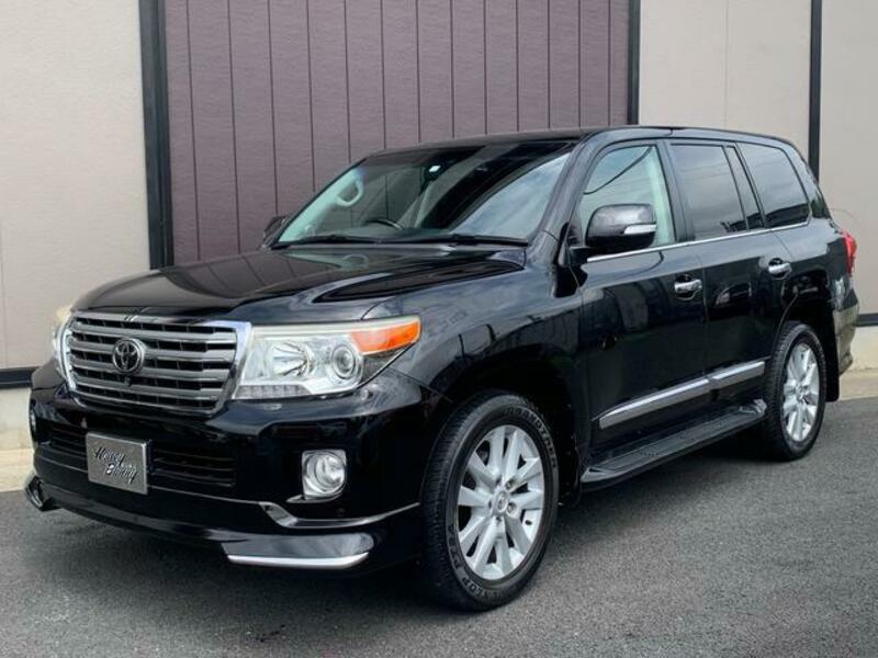 LAND CRUISER