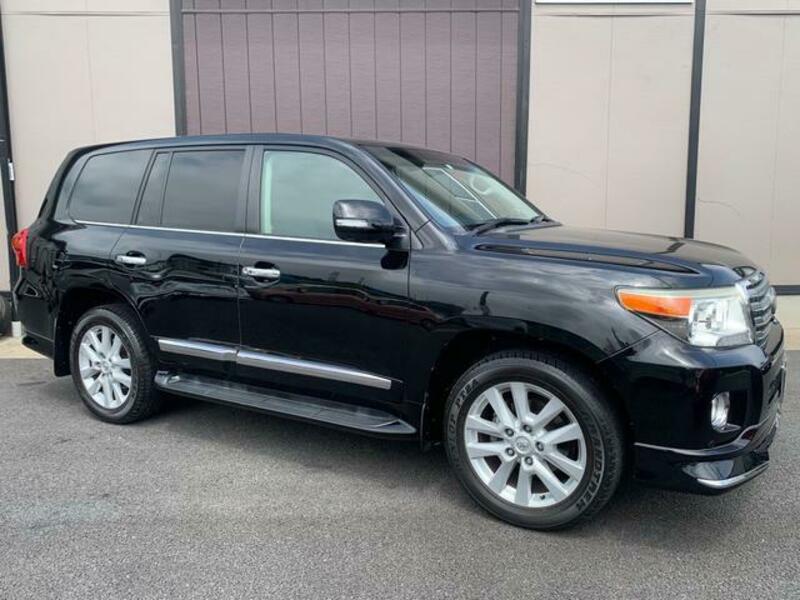 LAND CRUISER