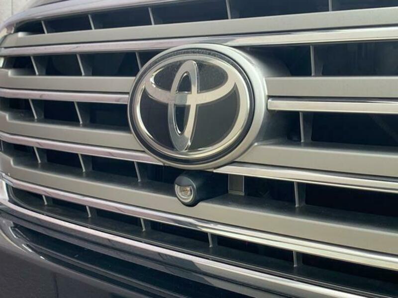 LAND CRUISER