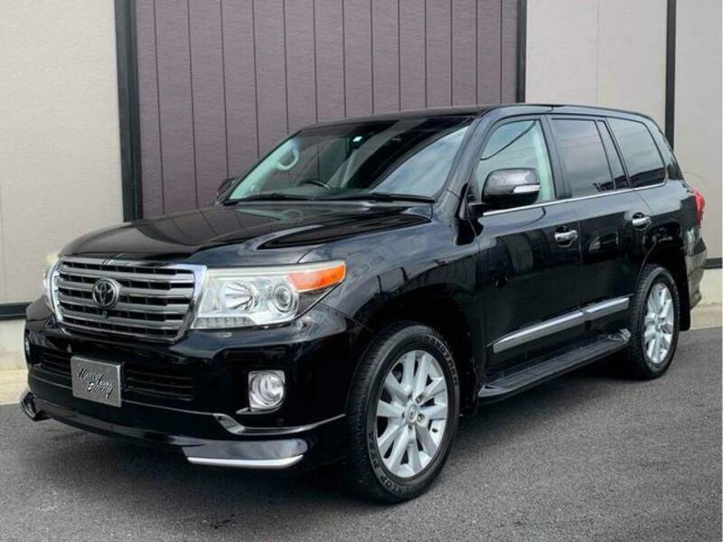 TOYOTA LAND CRUISER