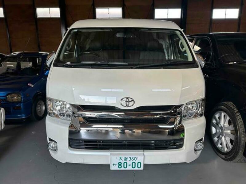 TOYOTA HIACE WAGON
