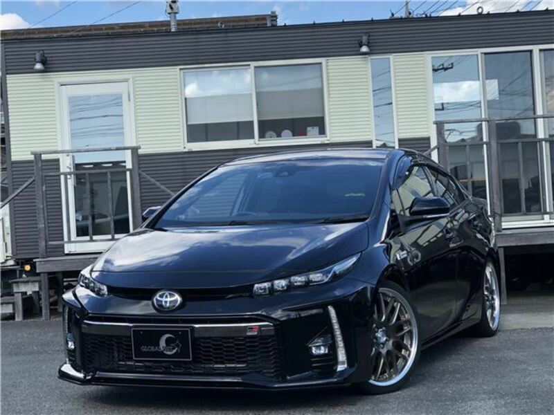 TOYOTA PRIUS PHV