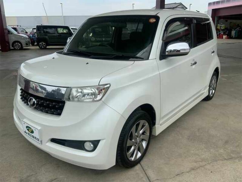 TOYOTA BB