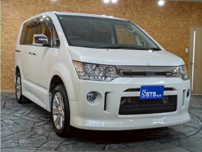 DELICA D5