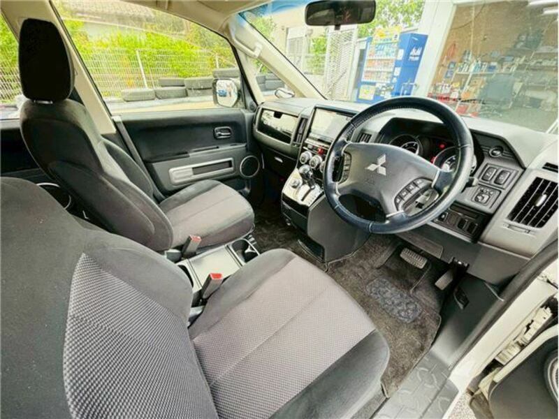 DELICA D5