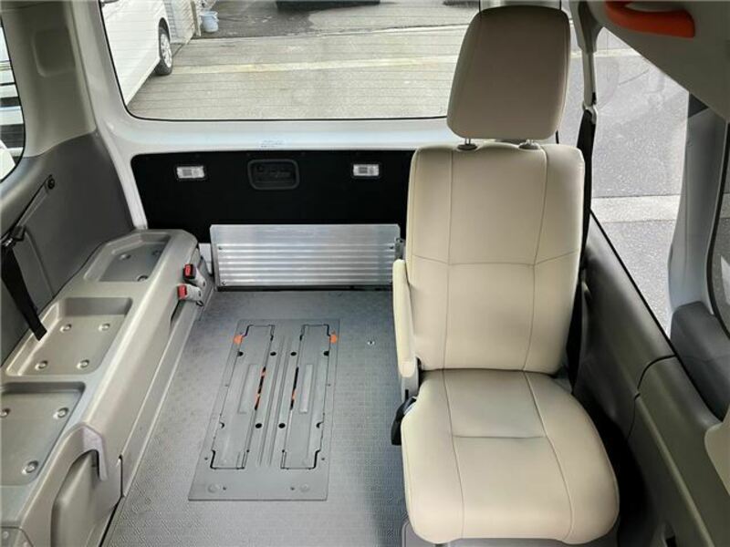 NV350 CARAVAN