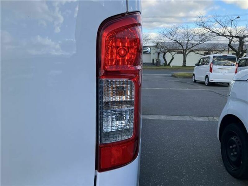 NV350 CARAVAN