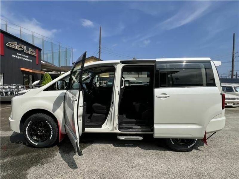 DELICA D5