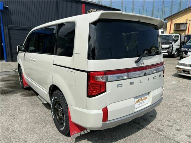 DELICA D5