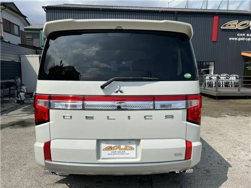 DELICA D5