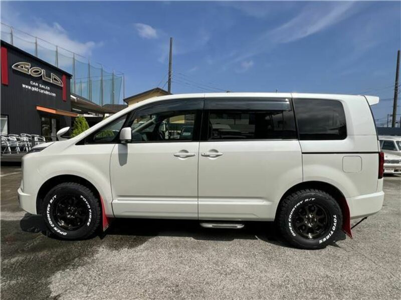 DELICA D5