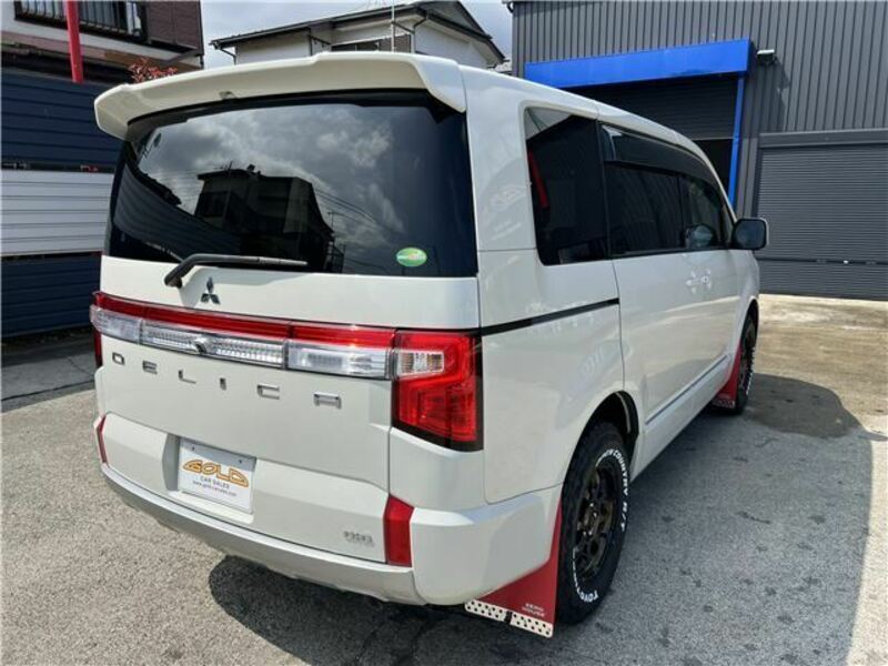 DELICA D5