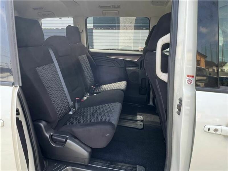 DELICA D5