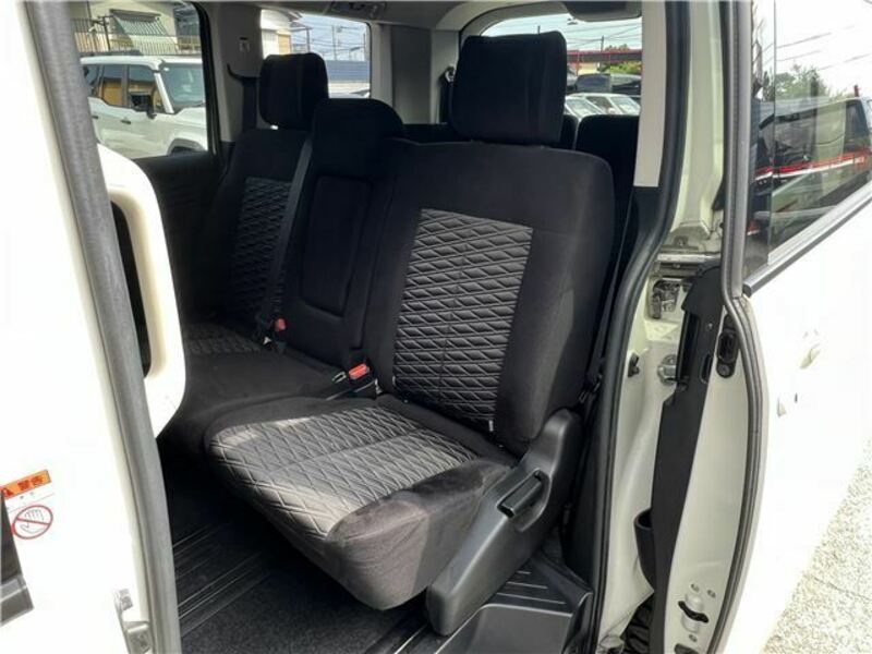 DELICA D5