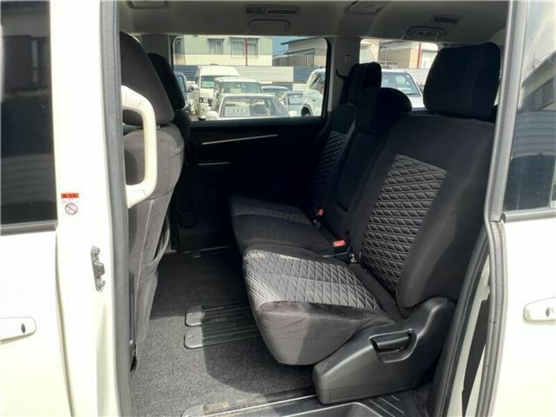 DELICA D5