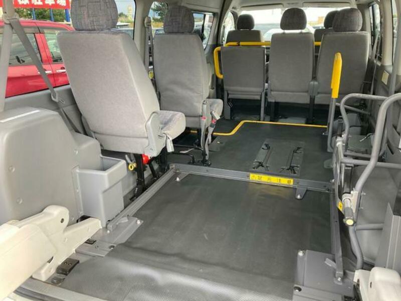 REGIUS ACE COMMUTER