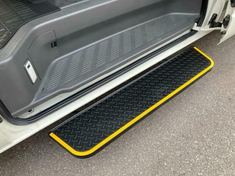 REGIUS ACE COMMUTER