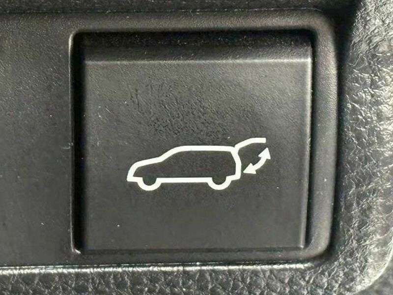 COROLLA CROSS