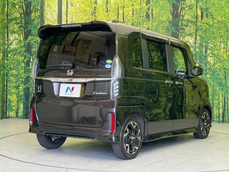 N BOX CUSTOM