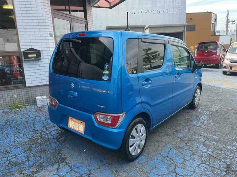 WAGON R